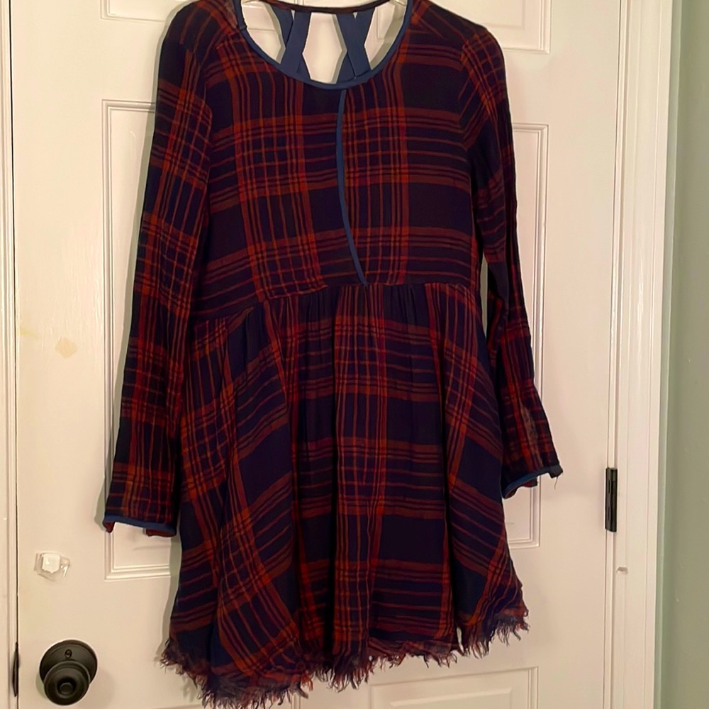 Altar’d State dress/ M.  Plaid maroon/navy finished with navy and lined w navy